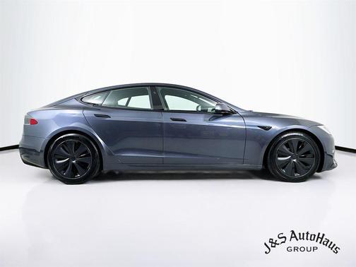 2021 Tesla Model S Long Range