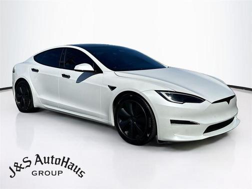 2023 Tesla Model S Plaid