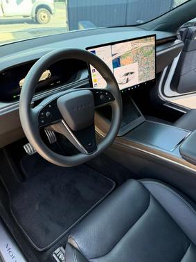 2023 Tesla Model S Plaid