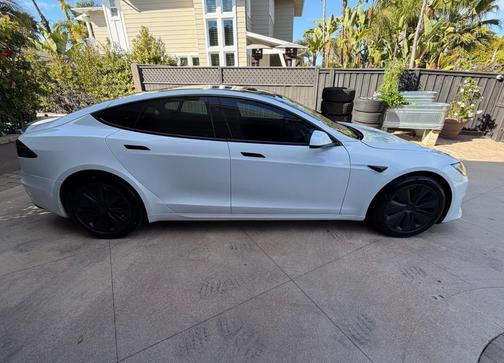 2023 Tesla Model S Plaid