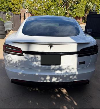 2023 Tesla Model S Plaid