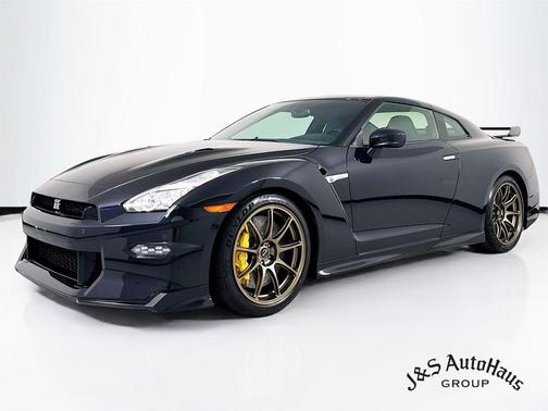 2024 Nissan GT-R T-spec