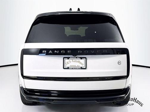 2024 Land Rover Range Rover SV LWB