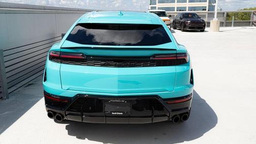 2025 Lamborghini Urus SE