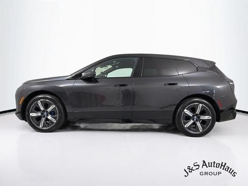 Dark Graphite Metallic 2024 BMW iX xDrive50