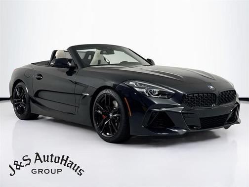 Black Sapphire Metallic 2022 BMW Z4 M40i