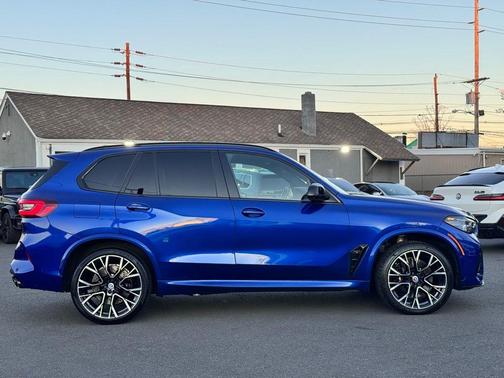 2022 BMW X5 M Base