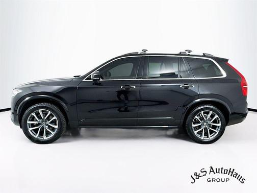 2019 Volvo XC90 T6 Momentum