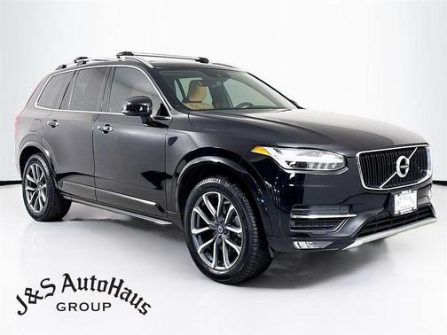 2019 Volvo XC90 T6 Momentum