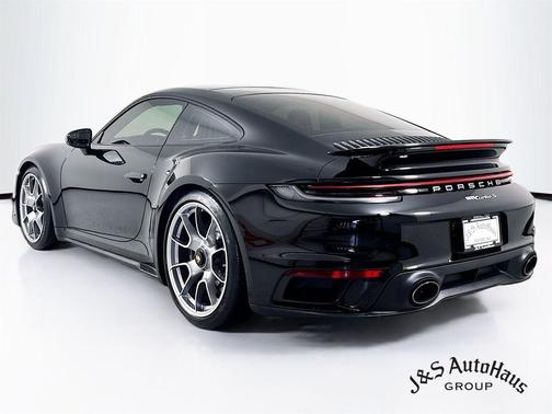 2022 Porsche 911 Turbo S