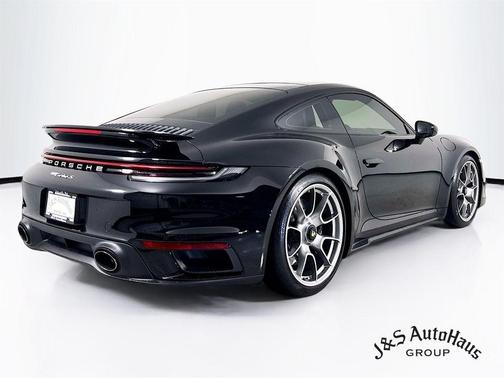 2022 Porsche 911 Turbo S