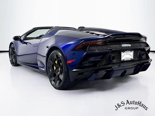 2021 Lamborghini Huracan EVO Base