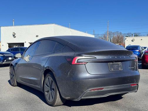 2025 Tesla Model 3 Long Range