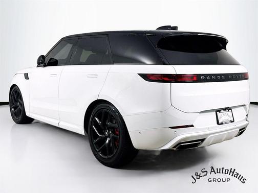 2023 Land Rover Range Rover Sport SE