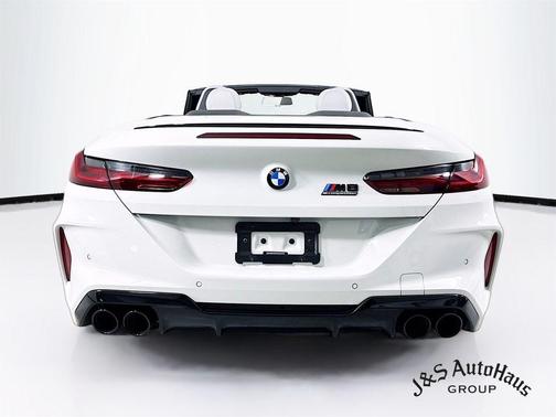 2022 BMW M8 Competition