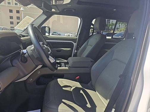 2024 Land Rover Defender P400 S