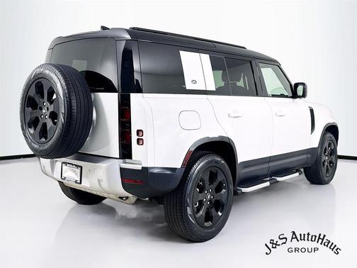 2024 Land Rover Defender P400 S