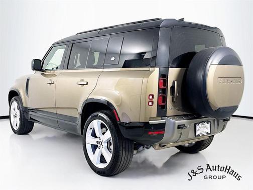 2022 Land Rover Defender 110 X-Dynamic HSE