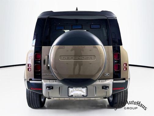 2022 Land Rover Defender 110 X-Dynamic HSE