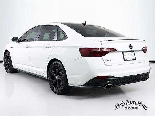 2024 Volkswagen Jetta GLI 2.0T Autobahn
