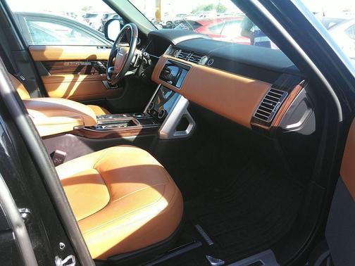 2021 Land Rover Range Rover Autobiography