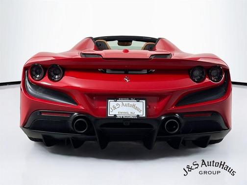Rosso Corsa 2022 Ferrari F8 Spider Base