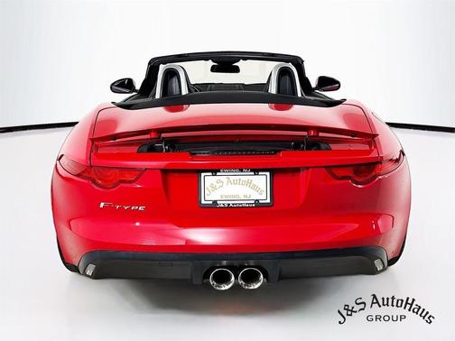 2017 Jaguar F-TYPE Base
