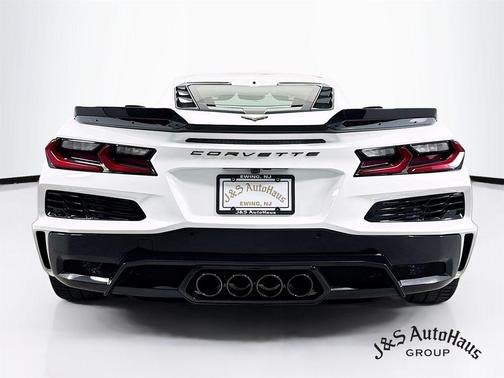 Arctic White 2025 Chevrolet Corvette Z06