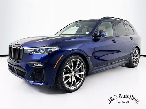 2021 BMW X7 M50i