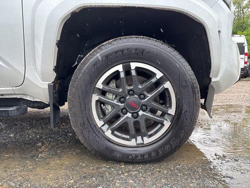 2024 Toyota Tacoma TRD Off Road