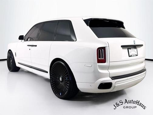 2020 Rolls-Royce Cullinan Base