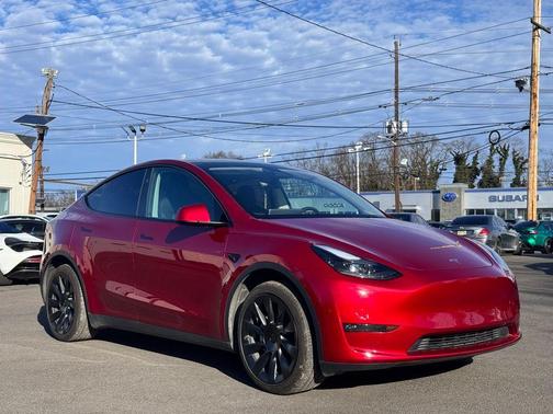 2025 Tesla Model Y Long Range