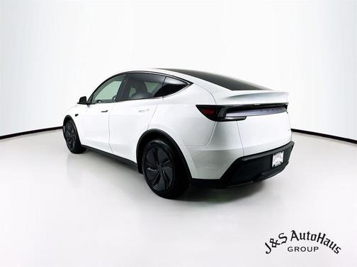 2026 Tesla Model Y Long Range