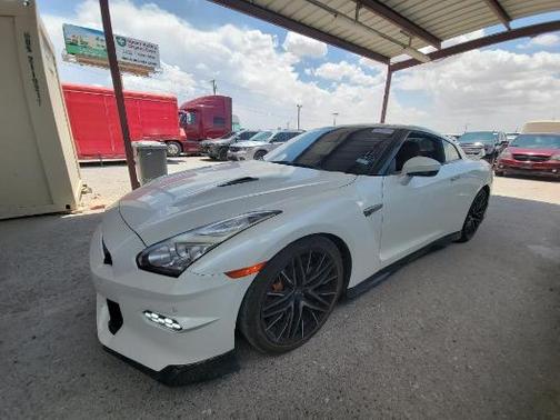 2024 Nissan GT-R Premium