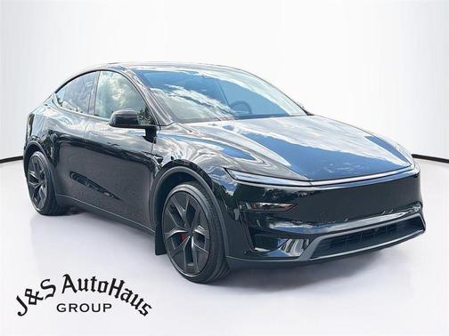 Diamond Black 2026 Tesla Model Y Performance