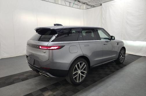2023 Land Rover Range Rover Sport SE