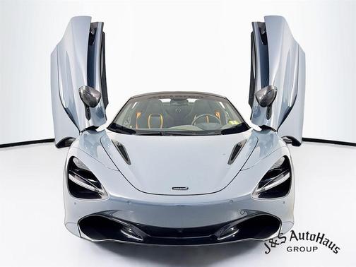 2023 McLaren 720S Base