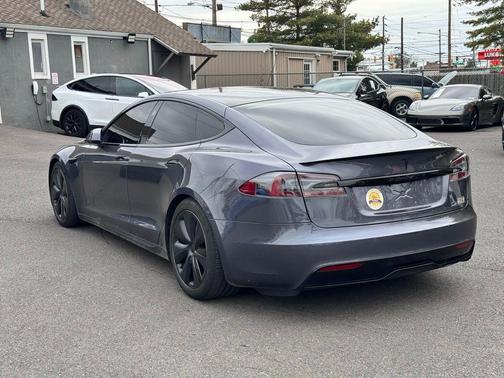 2021 Tesla Model S Plaid