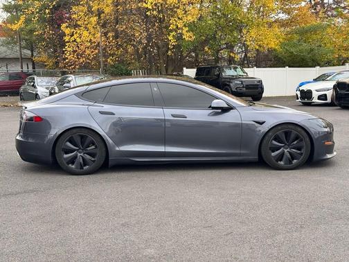 2021 Tesla Model S Plaid