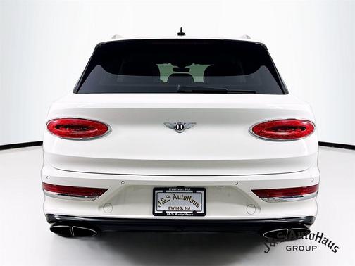 2021 Bentley Bentayga Hybrid Base