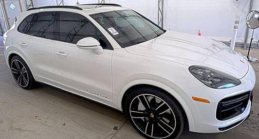 White 2021 Porsche Cayenne Turbo