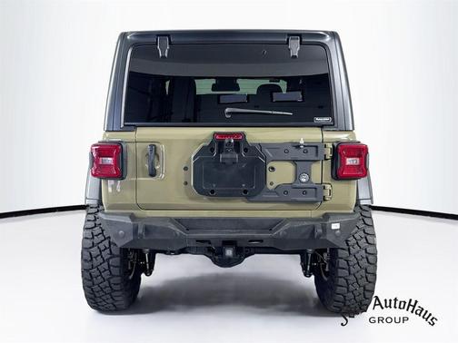 41 2025 Jeep Wrangler Rubicon