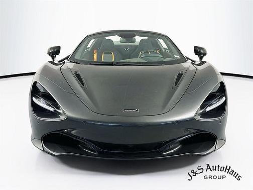 2022 McLaren 720S Performance