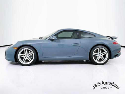 2018 Porsche 911 Carrera