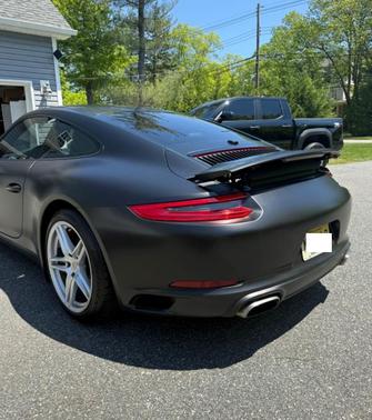 2018 Porsche 911 Carrera