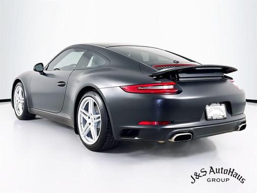 2018 Porsche 911 Carrera