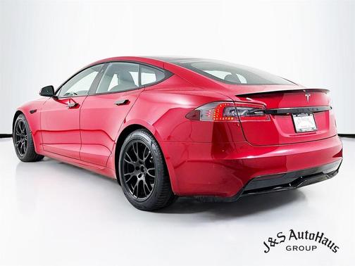 2021 Tesla Model S Plaid