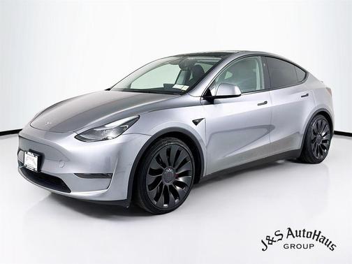 2025 Tesla Model Y Performance