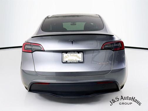 2025 Tesla Model Y Performance