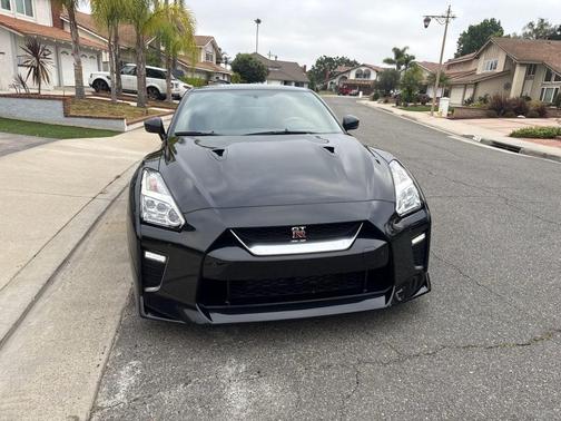 2021 Nissan GT-R Premium